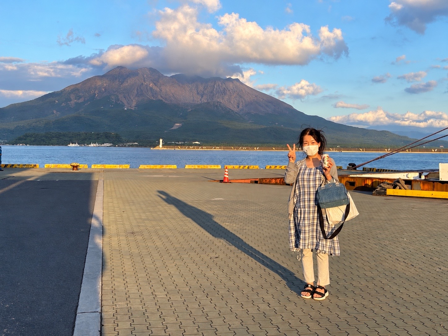 桜島を前に、旅を終えて